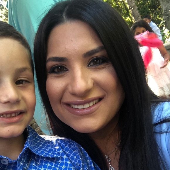 Meet your Posher, Rania - Picture 1 of 1